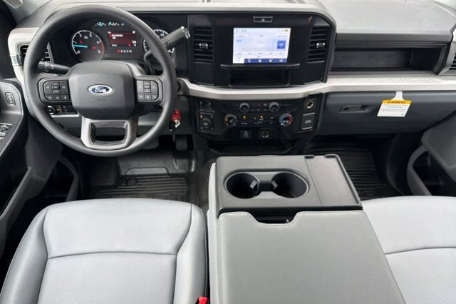 2026 Ford Super Duty F-350 SRW XL 4WD Crew Cab 179 WB 60 CA
