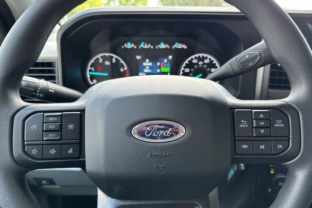 2026 Ford Super Duty F-350 SRW XL 4WD Crew Cab 179 WB 60 CA