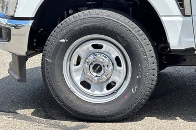 2026 Ford Super Duty F-350 SRW XL 4WD Crew Cab 179 WB 60 CA