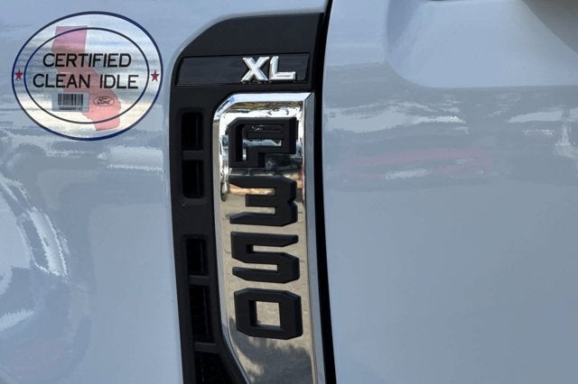 2026 Ford Super Duty F-350 DRW XL 4WD Crew Cab 179 WB 60 CA