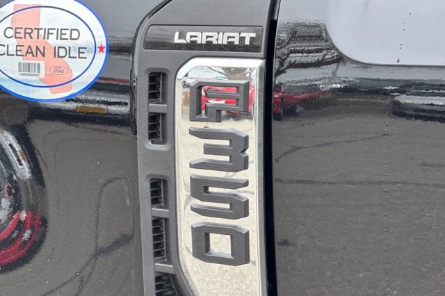 2026 Ford Super Duty F-350 DRW LARIAT 4WD Crew Cab 179 WB 60 CA