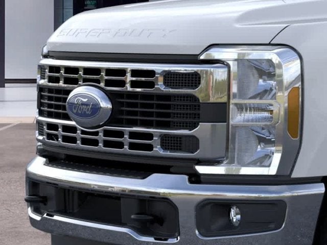 2026 Ford Super Duty F-350 DRW 4WD Crew Cab 179 WB 60 CA