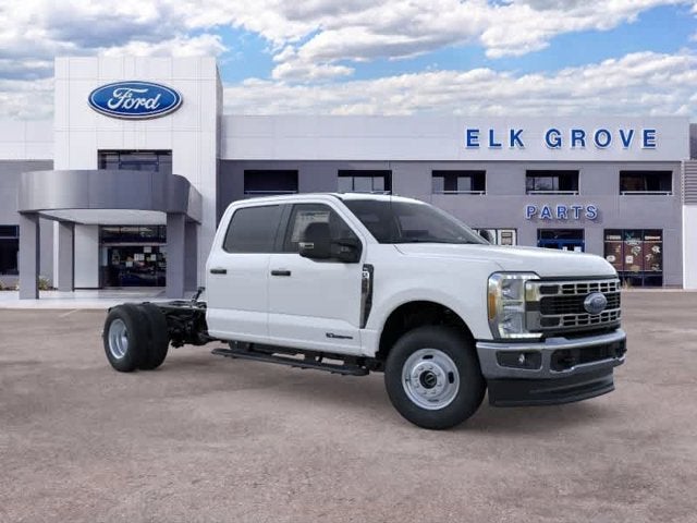 2026 Ford Super Duty F-350 DRW 4WD Crew Cab 179 WB 60 CA