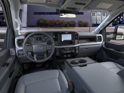 2026 Ford Super Duty F-350 DRW 4WD Crew Cab 179 WB 60 CA