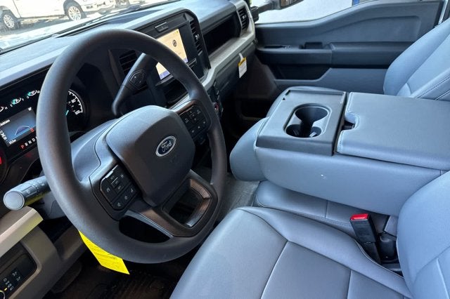 2026 Ford Super Duty F-350 DRW 4WD Crew Cab 179 WB 60 CA