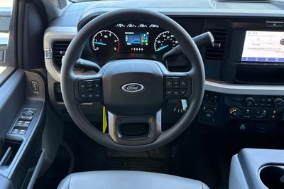 2026 Ford Super Duty F-350 DRW 4WD Crew Cab 179 WB 60 CA