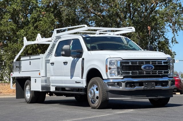 2026 Ford Super Duty F-350 DRW 4WD Crew Cab 179 WB 60 CA
