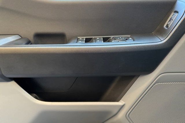 2025 Ford Super Duty F-350 SRW XL 2WD SuperCab 168 WB 60 CA