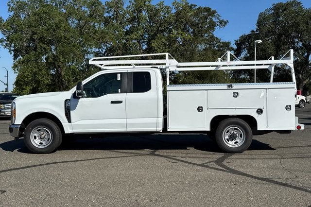 2025 Ford Super Duty F-350 SRW XL 2WD SuperCab 168 WB 60 CA