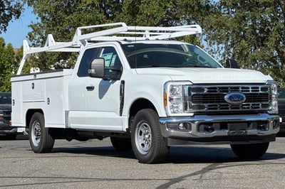 2025 Ford Super Duty F-350 SRW XL 2WD SuperCab 168 WB 60 CA