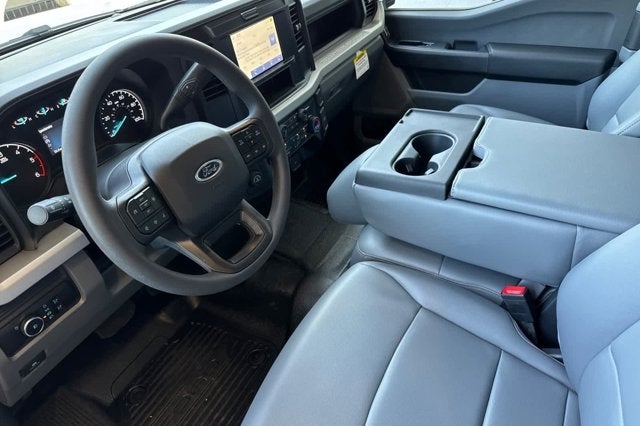 2025 Ford Super Duty F-350 SRW XL