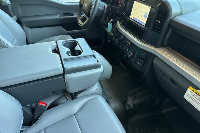 2025 Ford Super Duty F-350 SRW XL