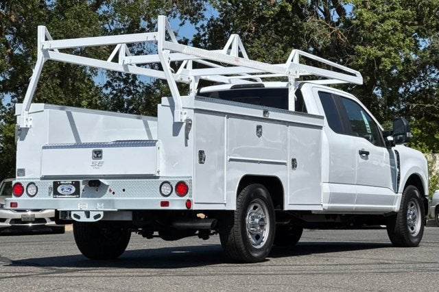 2025 Ford Super Duty F-350 SRW XL