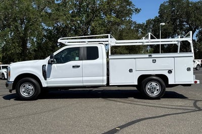 2025 Ford Super Duty F-350 SRW XL