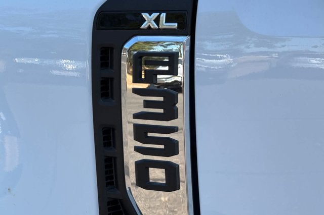 2025 Ford Super Duty F-350 SRW XL 2WD SuperCab 168 WB 60 CA
