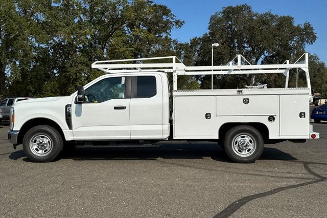 2025 Ford Super Duty F-350 SRW XL 2WD SuperCab 168 WB 60 CA
