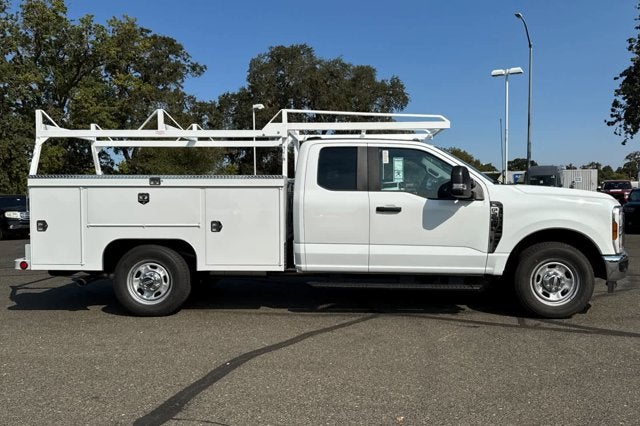 2025 Ford Super Duty F-350 SRW XL 2WD SuperCab 168 WB 60 CA
