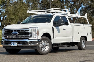 2025 Ford Super Duty F-350 SRW XL