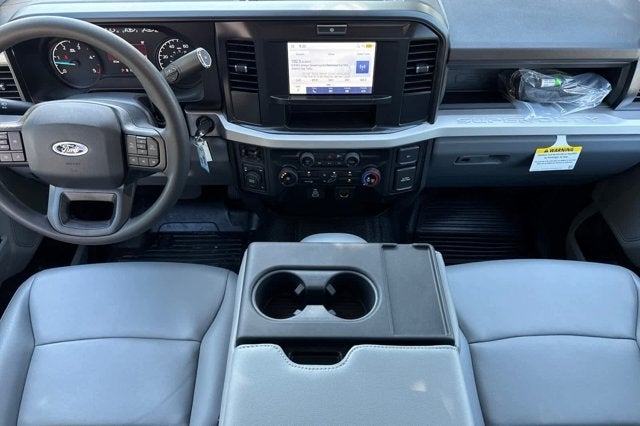 2025 Ford Super Duty F-350 SRW XL