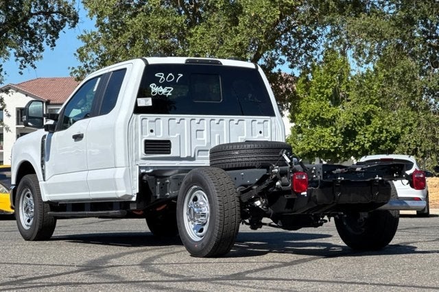 2025 Ford Super Duty F-350 SRW XL