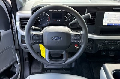 2027 Ford Super Duty F-350 SRW 2WD SuperCab 168 WB 60 CA