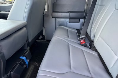 2027 Ford Super Duty F-350 SRW 2WD SuperCab 168 WB 60 CA