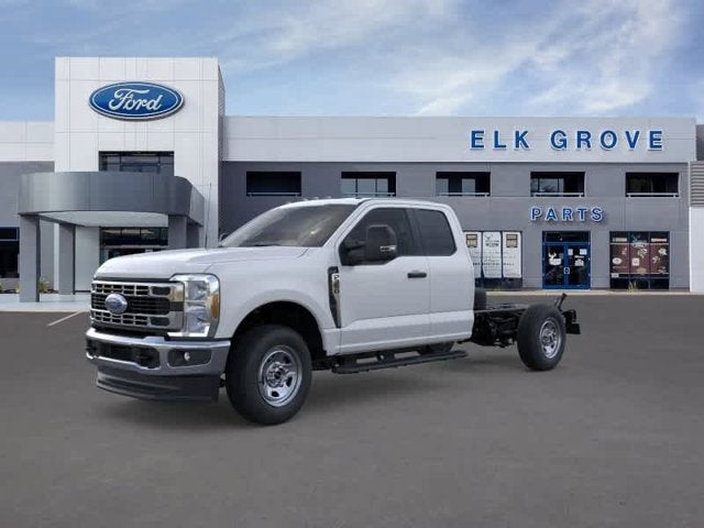 2026 Ford Super Duty F-350 SRW 4WD SuperCab 168 WB 60 CA