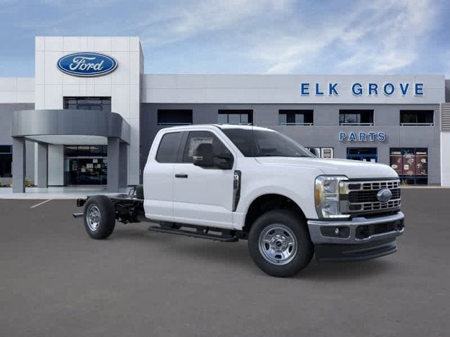 2026 Ford Super Duty F-350 SRW 4WD SuperCab 168 WB 60 CA