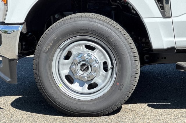 2026 Ford Super Duty F-350 SRW XL 4WD SuperCab 168 WB 60 CA