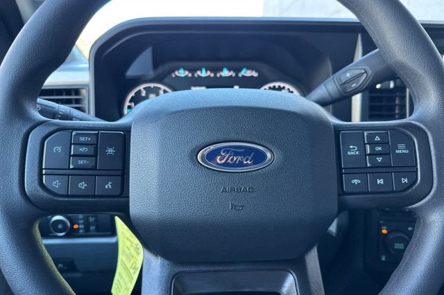 2026 Ford Super Duty F-350 SRW XL 4WD SuperCab 168 WB 60 CA