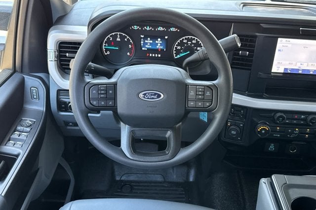 2025 Ford Super Duty F-350 DRW XL 4WD SuperCab 168 WB 60 CA