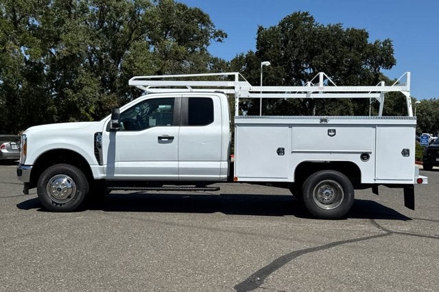2025 Ford Super Duty F-350 DRW XL 4WD SuperCab 168 WB 60 CA