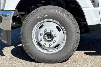 2026 Ford Super Duty F-350 DRW XL 4WD SuperCab 168 WB 60 CA