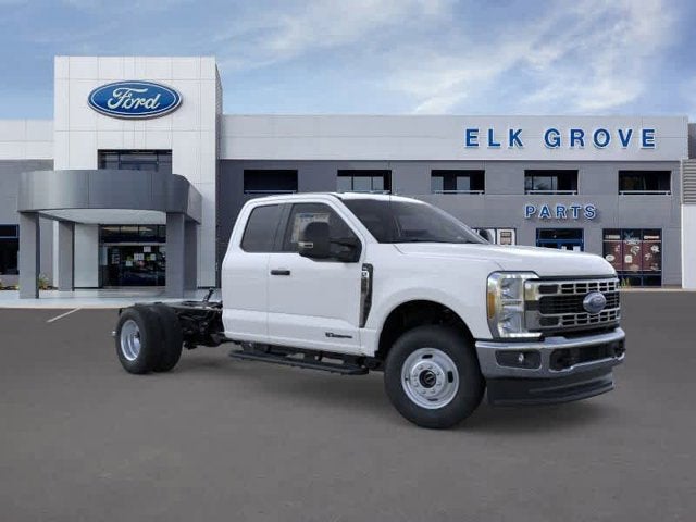 2026 Ford Super Duty F-350 DRW XL 4WD SuperCab 168 WB 60 CA