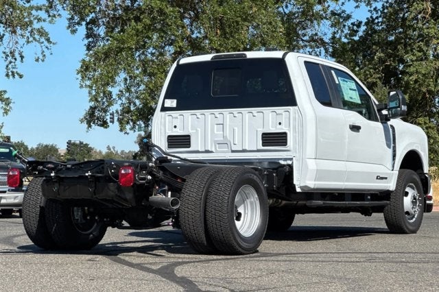 2025 Ford Super Duty F-350 DRW XL