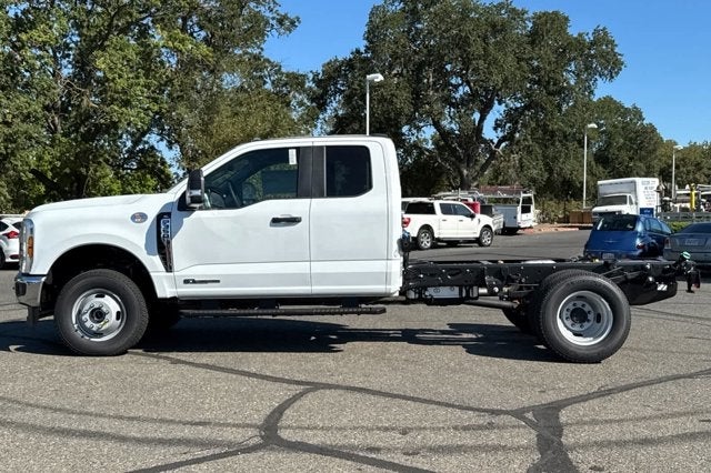 2025 Ford Super Duty F-350 DRW XL