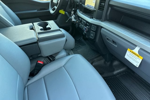 2026 Ford Super Duty F-350 DRW XL 4WD SuperCab 168 WB 60 CA