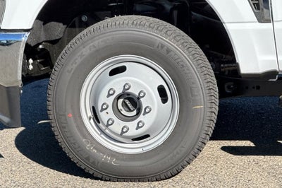 2026 Ford Super Duty F-350 DRW XL 4WD SuperCab 168 WB 60 CA