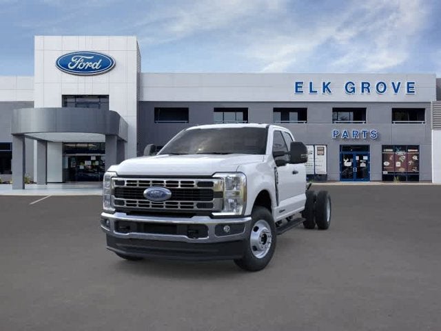 2026 Ford Super Duty F-350 DRW 4WD SuperCab 168 WB 60 CA