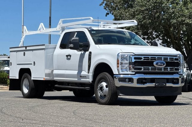 2026 Ford Super Duty F-350 DRW 4WD SuperCab 168 WB 60 CA