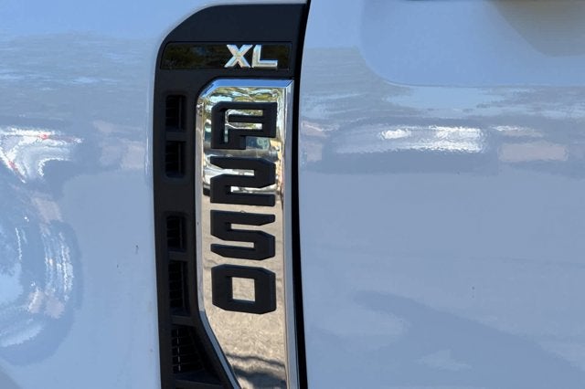 2026 Ford Super Duty F-250 SRW XL 2WD Reg Cab 8 Box