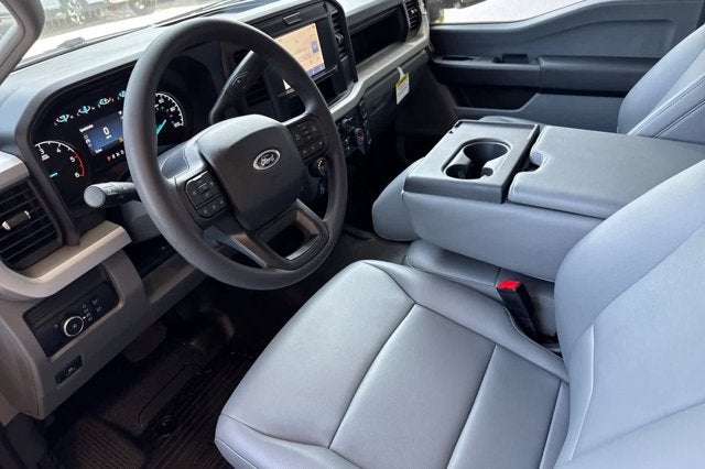 2025 Ford Super Duty F-350 SRW XL