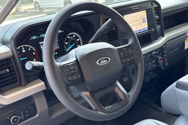 2025 Ford Super Duty F-350 SRW XL