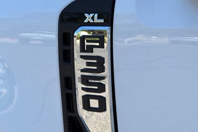 2025 Ford Super Duty F-350 SRW XL