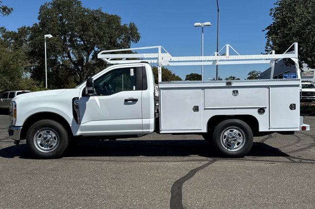 2025 Ford Super Duty F-350 SRW XL