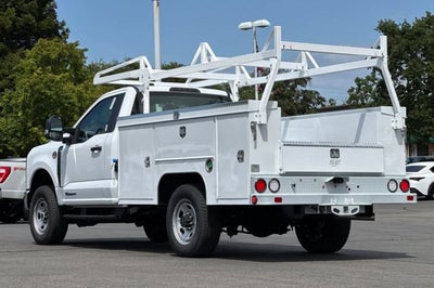 2026 Ford Super Duty F-350 SRW XL 4WD Reg Cab 145 WB 60 CA