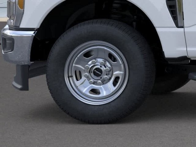 2026 Ford Super Duty F-350 SRW XL 4WD Reg Cab 145 WB 60 CA