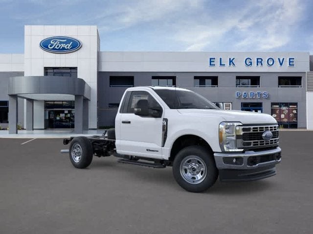 2026 Ford Super Duty F-350 SRW XL 4WD Reg Cab 145 WB 60 CA
