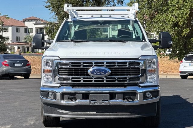2026 Ford Super Duty F-350 SRW XL 4WD Reg Cab 145 WB 60 CA