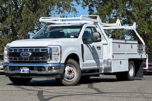 2025 Ford Super Duty F-350 DRW XL